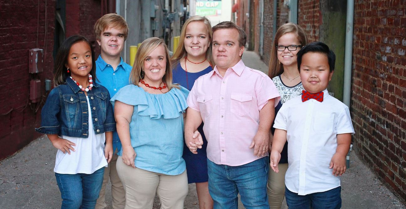 7 Little Johnstons Net Worth