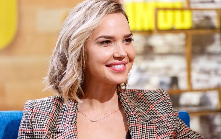 Arielle Kebbel