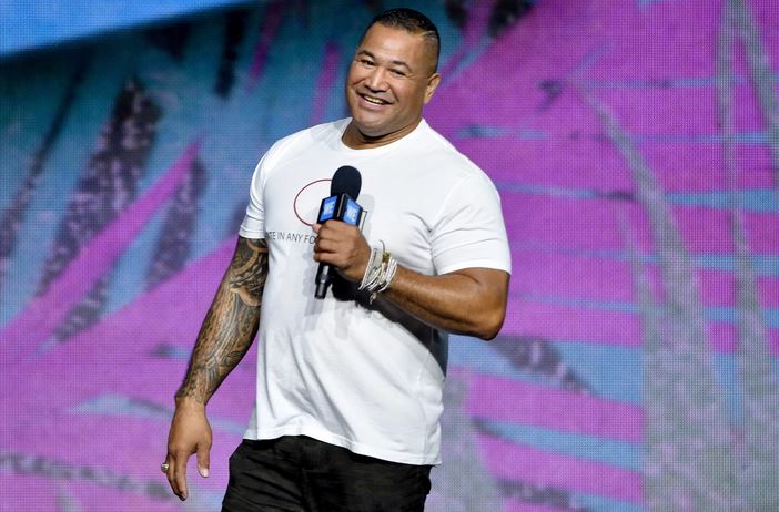 Esera Tuaolo Net Worth