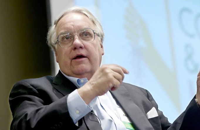 Howard Buffett
