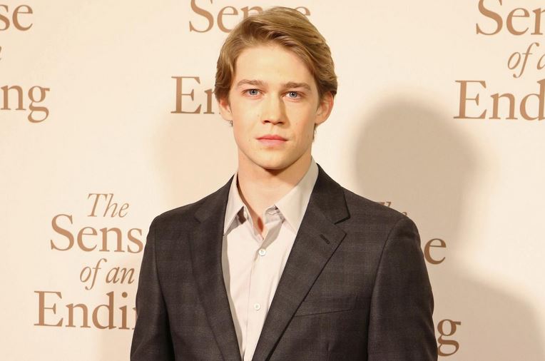 Joe Alwyn Net Worth