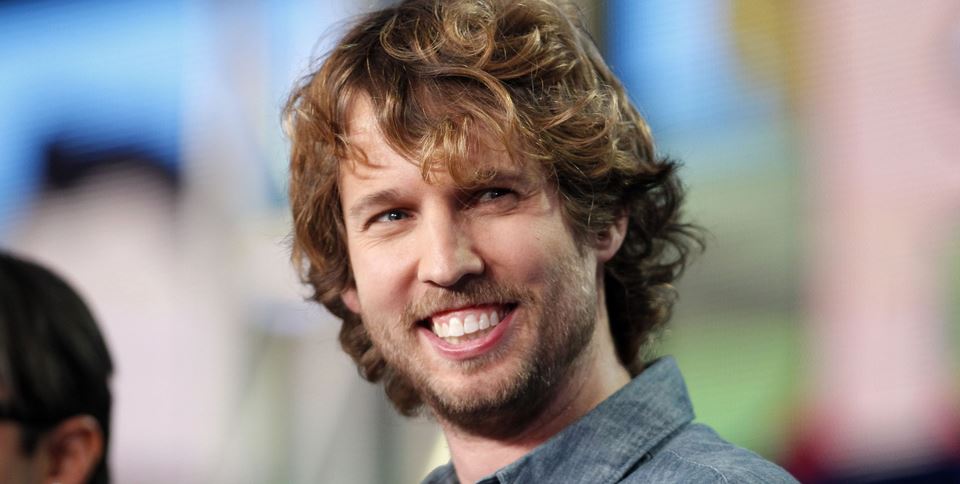 Jon Heder Net Worth 2024: Age, Height, Weight, Wife, Kids, Bio-Wiki ...