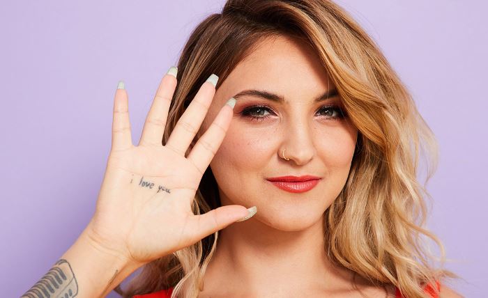 Julia Michaels