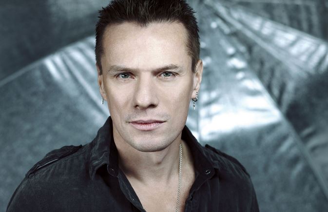 Larry Mullen Jr.