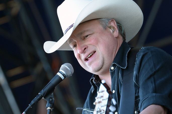 Mark Chesnutt Net Worth