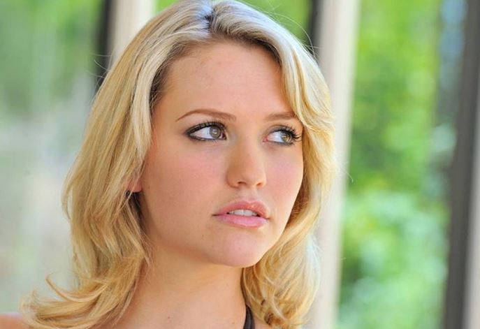 Mia Malkova Net Worth