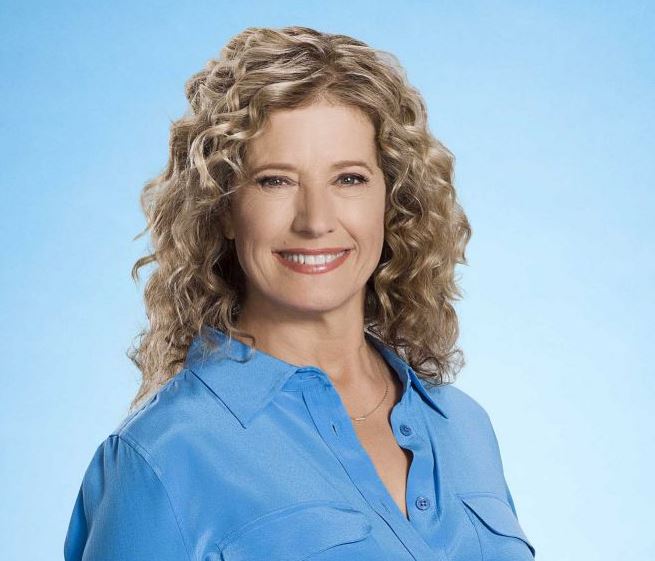 Nancy Travis