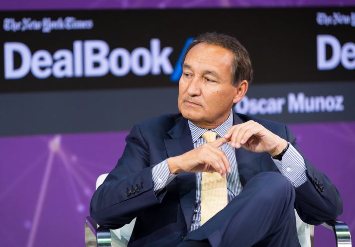 Oscar Munoz Net Worth